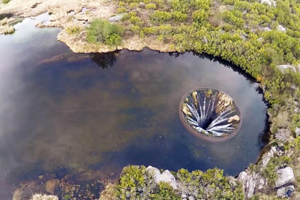 地球破了洞！空中限定的奇异美景