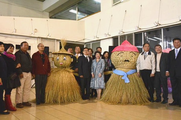 田中稻草人艺术节圣诞树土地公地景有看头