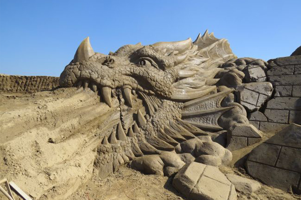 亚洲最大沙雕艺术节超写实作品绵延一公里