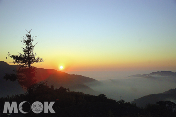 曙光列车抢票热台铁元旦连假订票期程