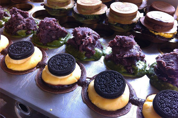 红豆饼里藏OREO！一中街甜点超人气