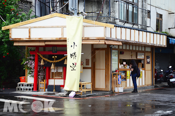 神社卖起三明治日式小晴空吸睛