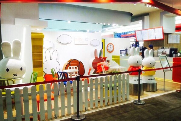 miffy兔主题咖啡厅超萌亮相！简约风超疗愈