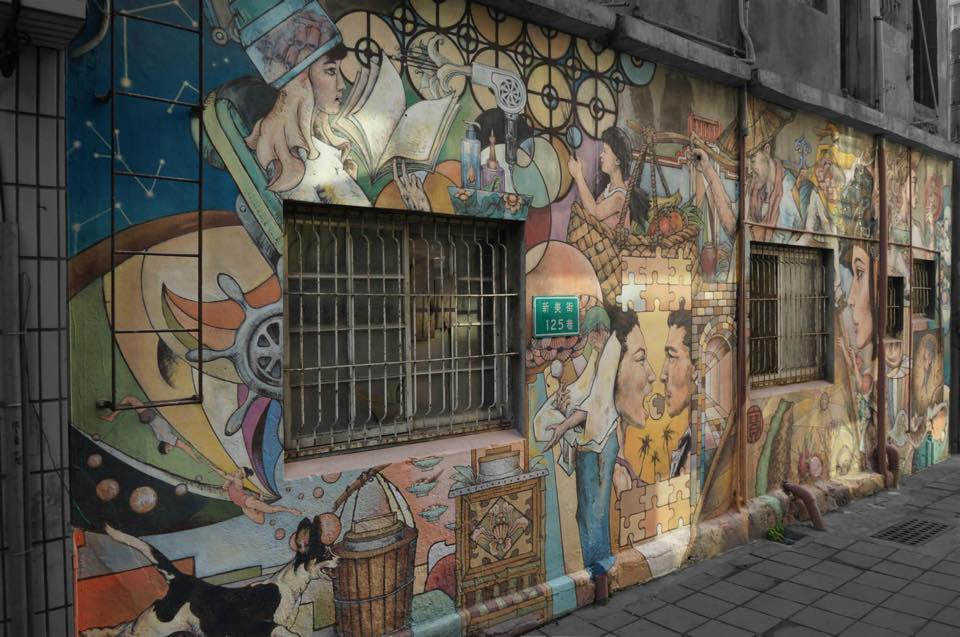 台南新美街壁画绘出在地老灵魂