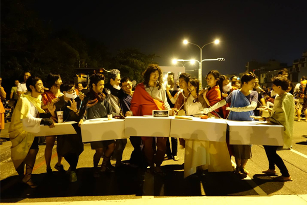 梦游台南万圣节变装路跑趴夜间开跑！