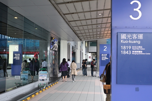 旅客福音！桃机国道客运加开24小时都有车