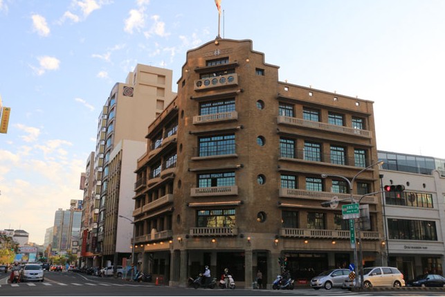 台南林百货日治时代建筑再现新风华
