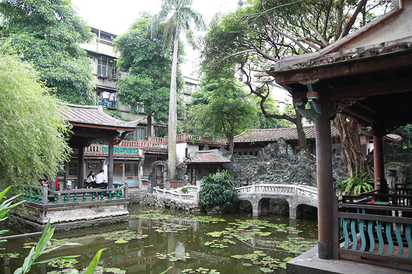 蓝白拖%s从园邸建筑看板桥林家人生哲学