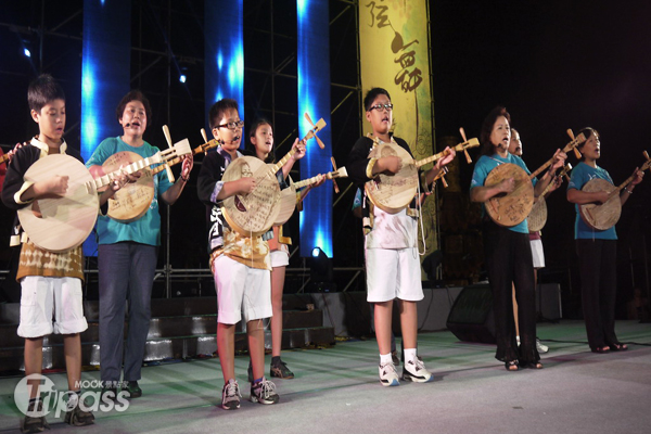 恒春音乐盛会聚多国乐团演奏少见民谣