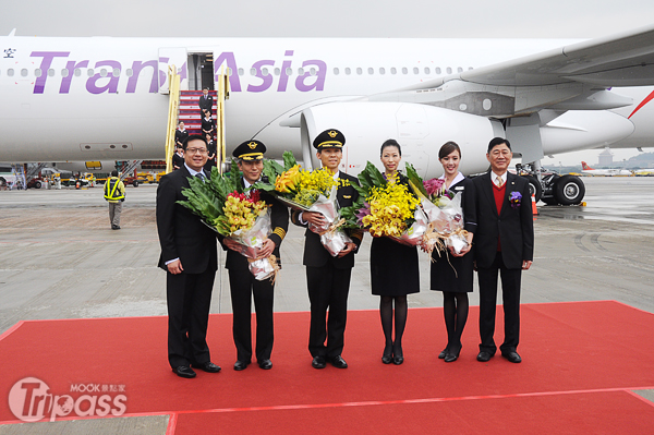 复兴航空抢攻国际线首架A330-300新机交付
