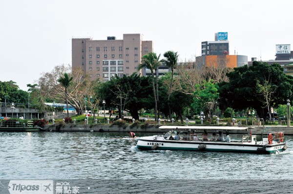 父亲节游高雄五月天好礼打卡免费送