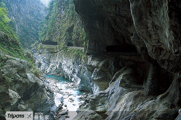 台湾好行太鲁阁线250元徜徉峡谷奇景