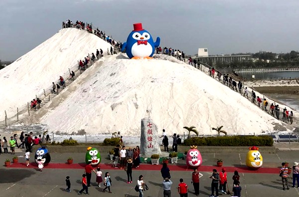不只好运企鹅先生隐藏版不倒翁企鹅春节现身
