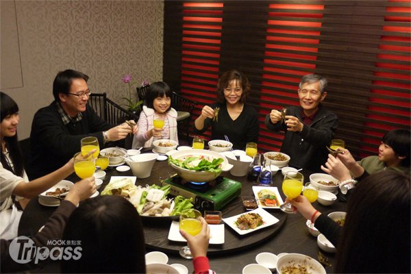 过年围炉到天籁，大啖蒙古烤肉、龙虎高汤开运补气