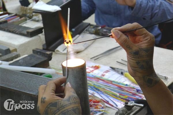 寻访《海角七号》琉璃珠──蜻蜓雅筑珠艺工作室