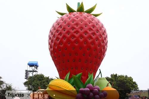 建国百年灯会今日登场