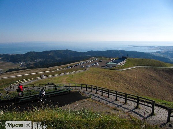 一览男鹿半岛360度全景::寒风山展望台