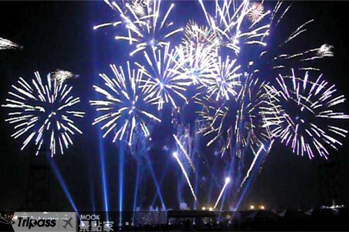 元宵到高雄，幸运兔、心型烟火炫丽17天