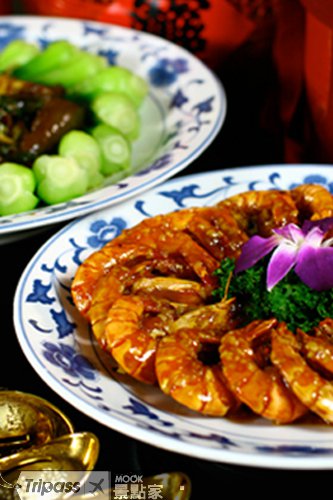 年菜上网买，过年办桌好方便