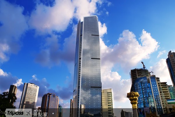 上海全新会德丰国际广场融合美学新元素