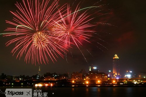2010台北花博庆开幕，烟火璀璨台北夜