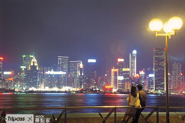 国泰航空“香港万象之都”，送“游客全日通”