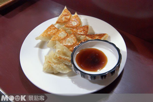 香气逼人的金黄煎饺::武将::福冈市::九州