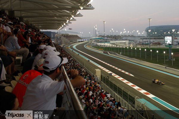 极限震撼，阿布扎比F1赛车、法拉利乐园7日游