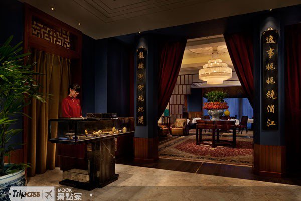 潮上海的古典奢华风，品尝上海米其林手艺::逸龙阁中餐厅