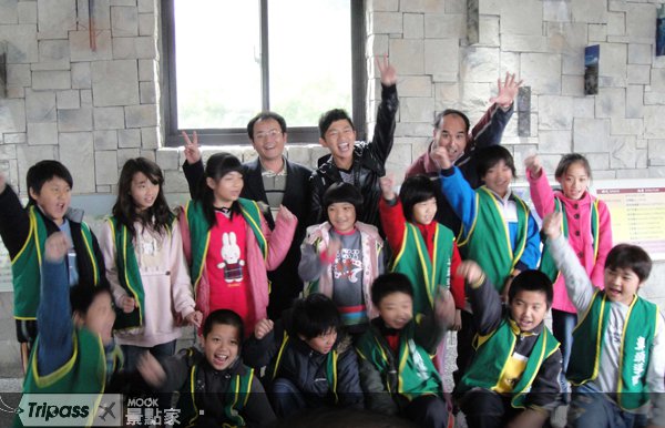 2010鼻头角春光健行，台湾最美角头现身！