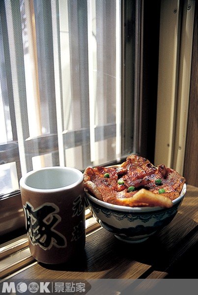 喝茶配香烤肉片，在带广豚N<创始店尝到幸福滋味::北海道