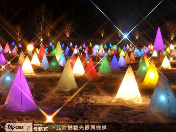 来去冰雪祭／以天鹅为名，幻境般的光祭典::十胜川白鸟祭