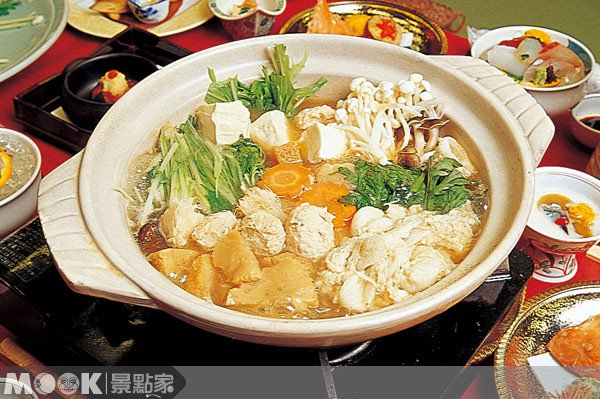 华丽版火锅上桌，百菇竹笙鸡肉丸子任你吃::三重县::寿亭