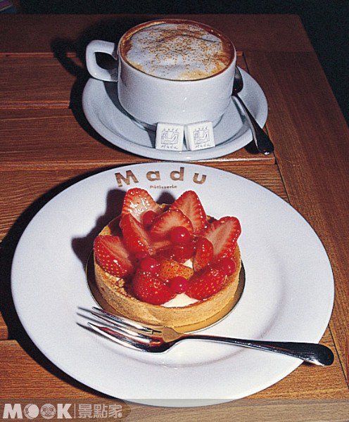 CafeMadu::东京::甜点::草莓塔