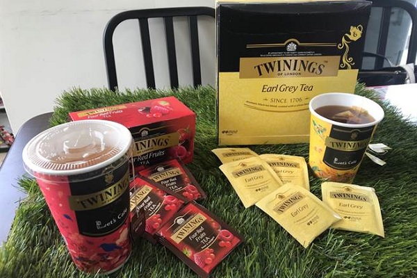 TWININGS唐宁茶超商喝得到！联名现调果茶包装也吸睛