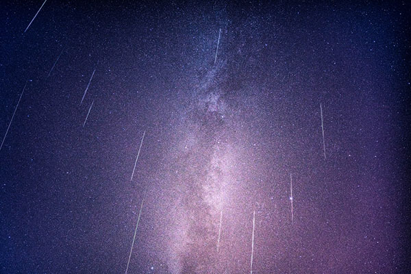 夏季首场追星！宝瓶座流星雨壮观登场