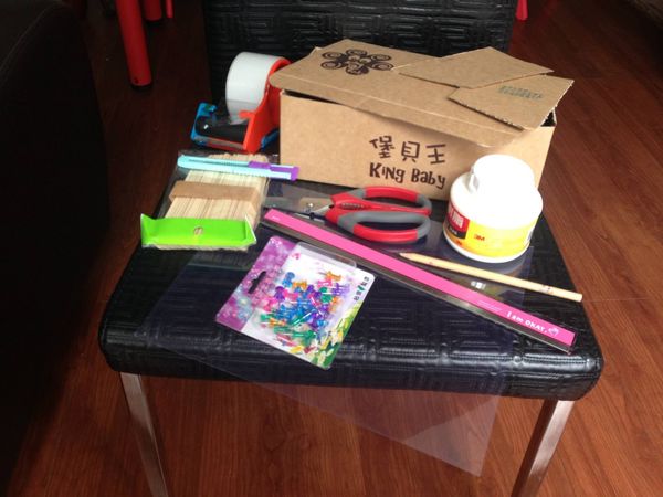 妈妈超有才 鞋盒变身弹珠台