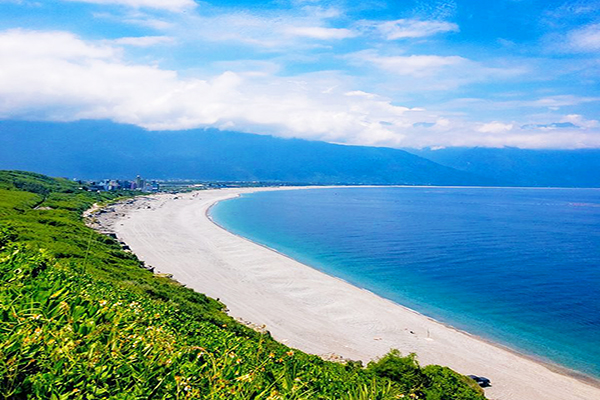 夏天就要去海边全台十大梦幻海岸景点