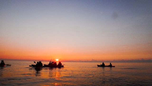 秋季最夯露营区推荐地点&玩法!露营推荐:湖畔野营 vs.泡泡帐篷超吸