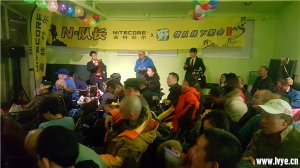 被“旅行青蛙”萌翻 不如带上漫游超人去实景地看看