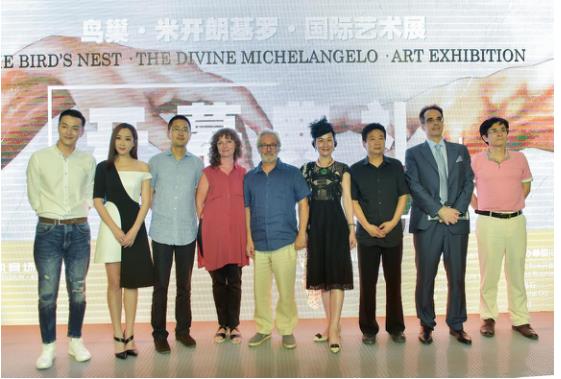 米开朗基罗鸟巢“开展” 国家体育场开启艺术模式