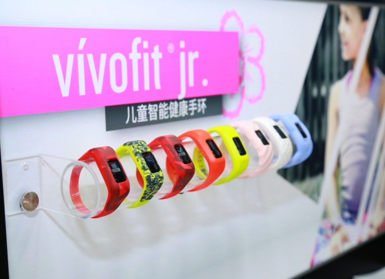 引领智能穿戴热潮！Garmin爆款闪耀2017CES展