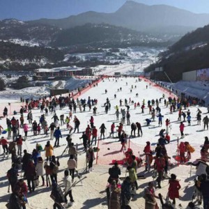 太子岭滑雪场领跑四川冬季旅游市场