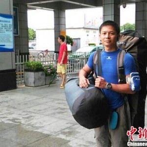 珠海独木舟探险者启程 拟横渡台湾海峡