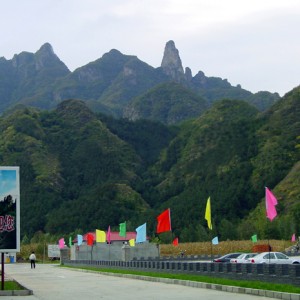 雾灵西峰高山滑水