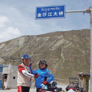 6旬老人骑车成壮汉 历时3月往返杭州海南