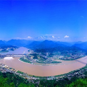 观长江雄浑鄂西风情    赏三峡平湖水乡风光