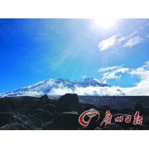 乞力马扎罗雪山将绝迹 雪线10年后退千米