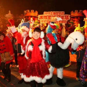 多彩冬日 最炫圣诞风 2013上海欢乐谷圣诞嘉年华浪漫来袭