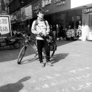 户外专业人士进学校为孩子普及安全知识